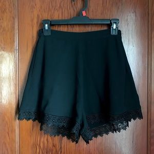 📦 MOVING SALE! 📦 High Waisted Shorts